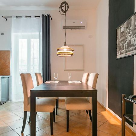 Ballaro Central Cozy Studio With Balcony パレルモ エクステリア 写真